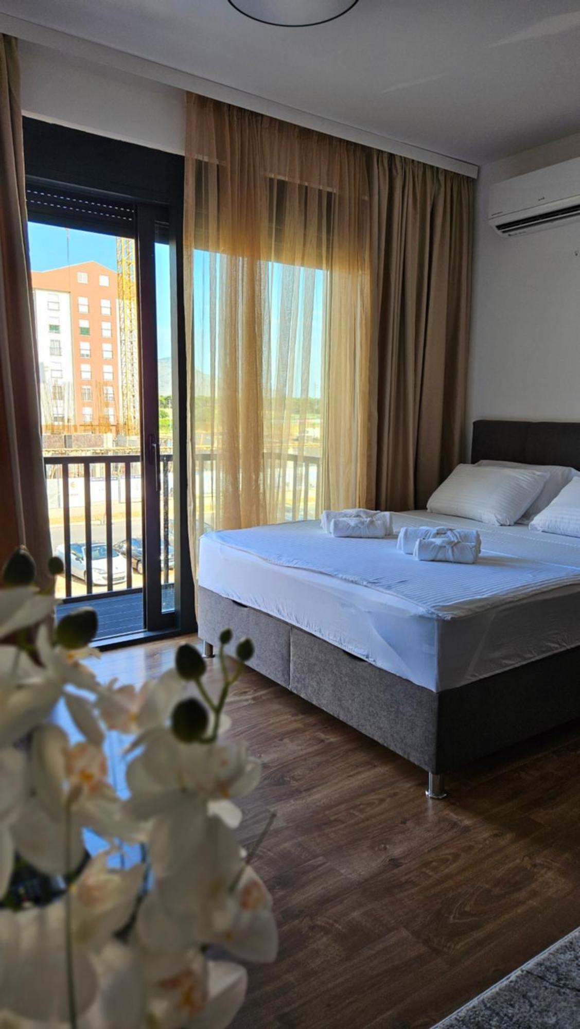 Podgorica Apartments Planet ภายนอก รูปภาพ