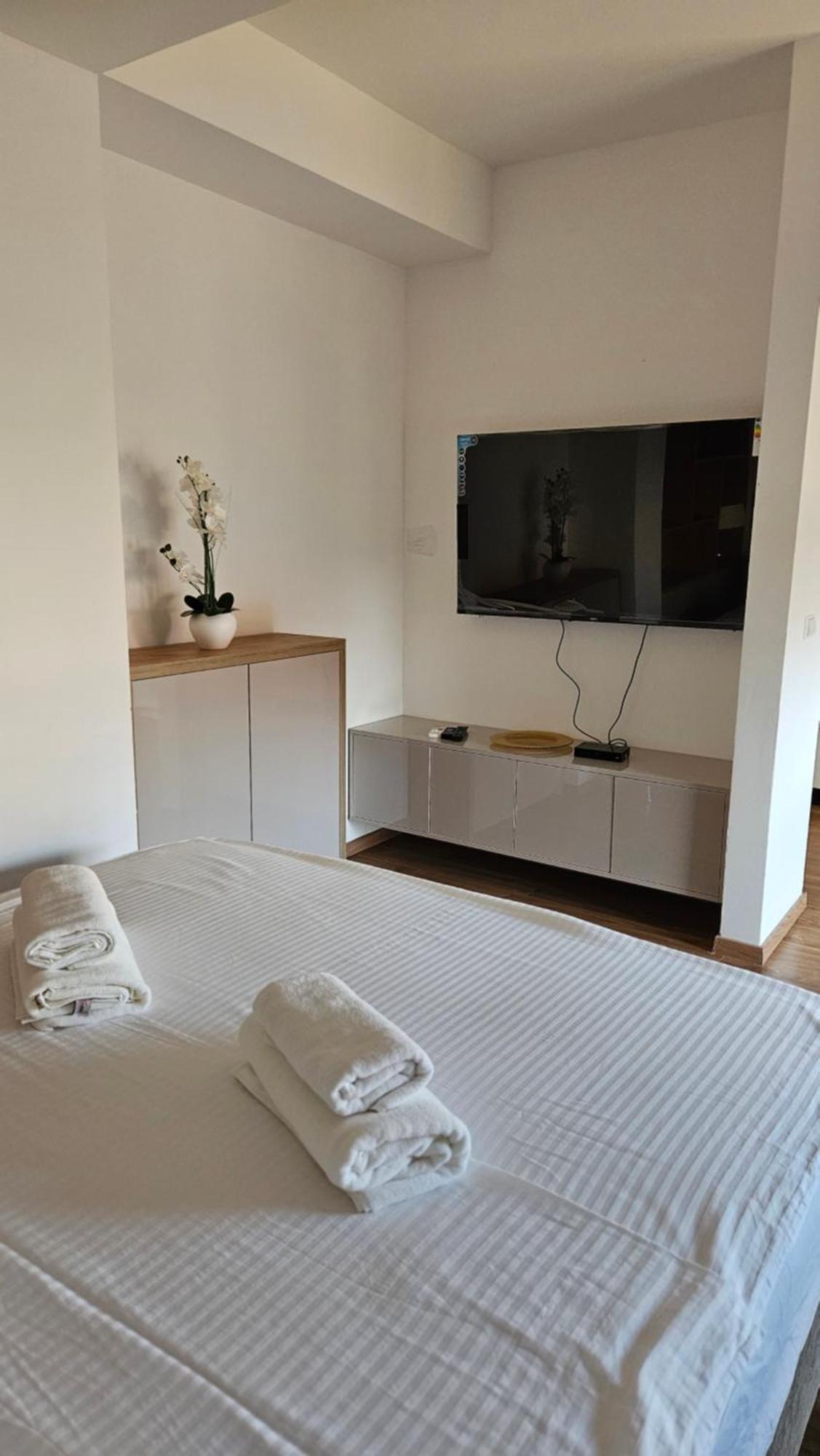 Podgorica Apartments Planet ภายนอก รูปภาพ
