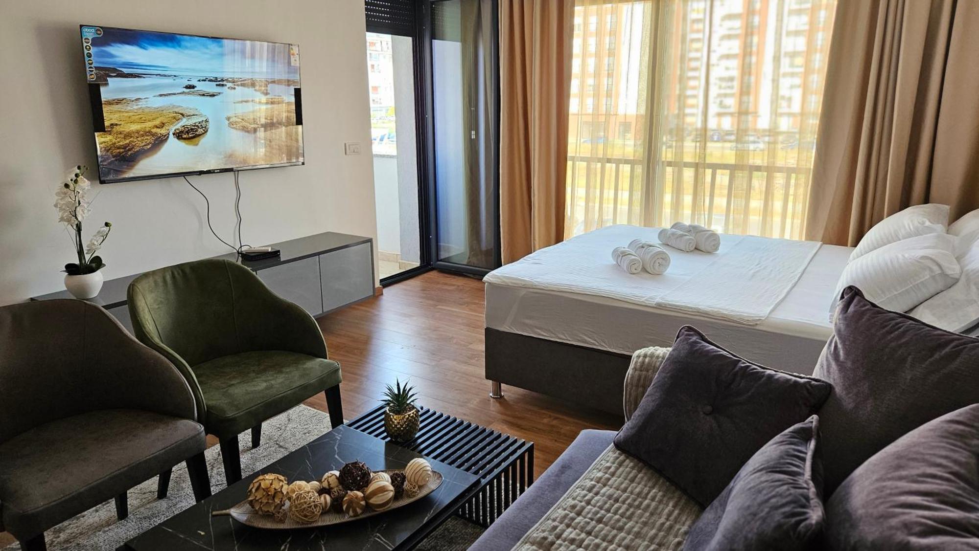 Podgorica Apartments Planet ภายนอก รูปภาพ